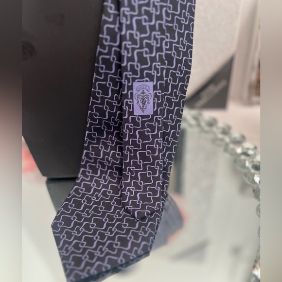 GUCCI vintage black purple Classic Luxury tie 60 inch log - Picture 9 of 11
